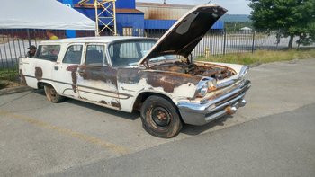 No 59 Plymouths showed up. Picture 57 Desoto Shopper was for sale and sold..jpg