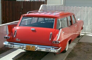 1959_Plymouth_DeLuxe_Suburban_rear.jpg